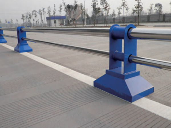 道路護欄